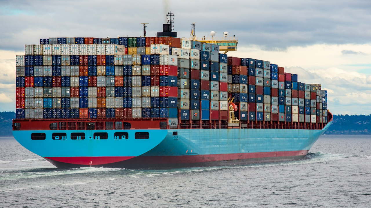 Container ship underway after cargo leaves China (illustrative)